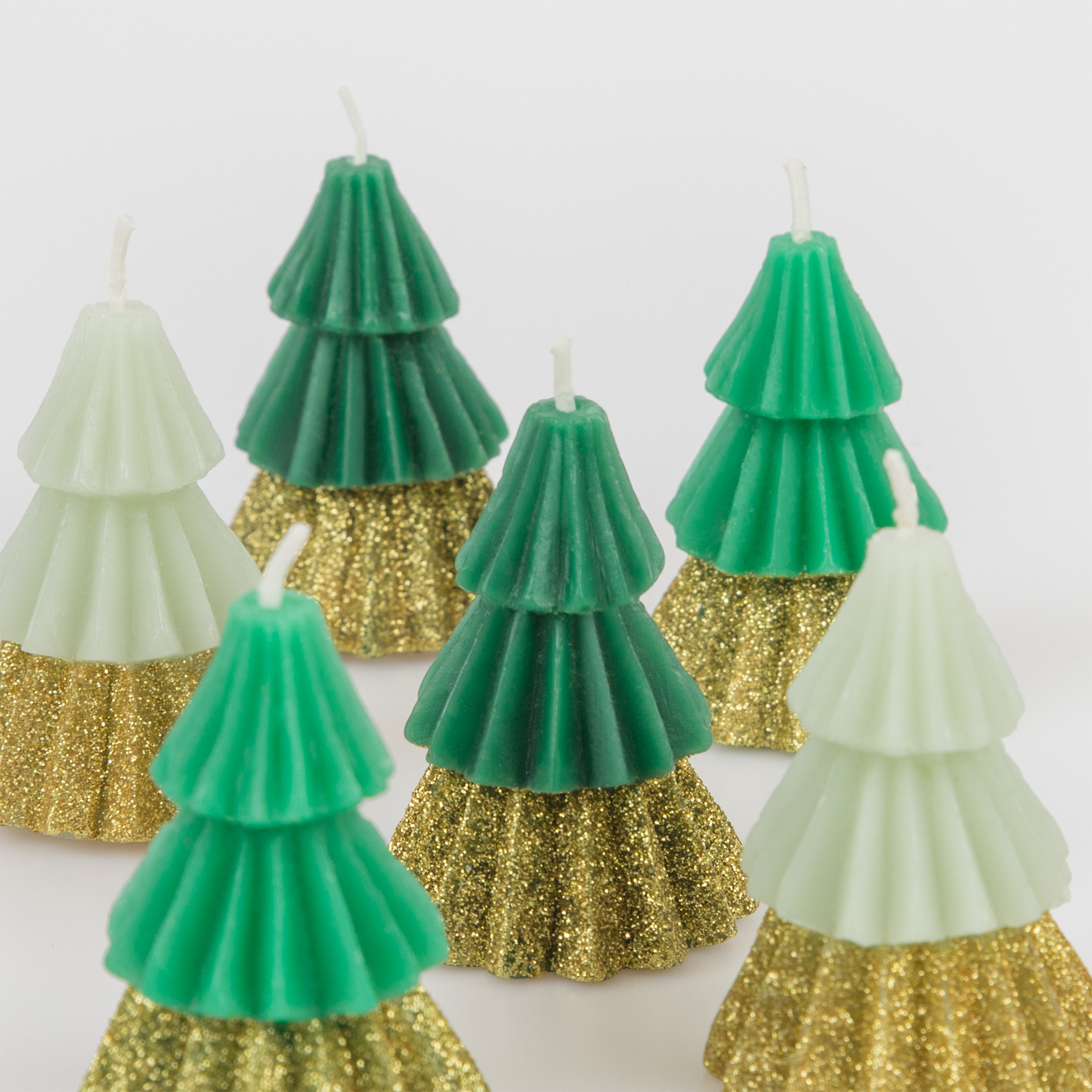 Our glitter tree candles are ideal if you're looking for wonderful Christmas table decoration ideas.