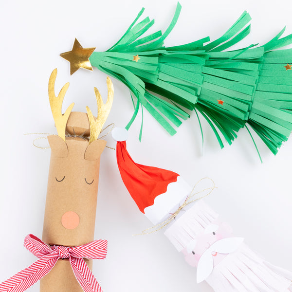 Bring the cheer of Santa to a family Christmas party with our paper plates, cups, napkins, crackers and statement Christmas garlands. 
