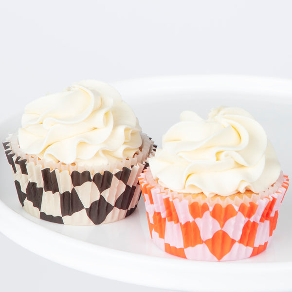 Our cupcake kit includes cool retro toy cupcake toppers and cupcake cases, perfect for a monster truck birthday party. Image6