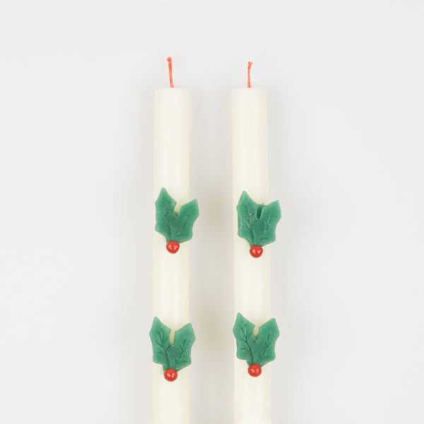 Our Christmas candles, with holly details, will look amazing at your Christmas dinner. Image3