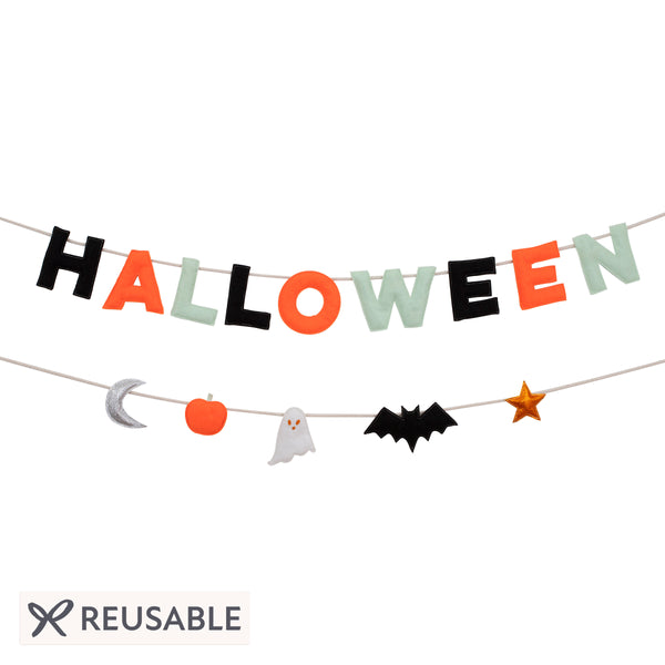 This indoor Halloween decoration is a garland crafted from felt and glittery fabric. Image1