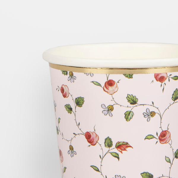 Our paper cups, in pink and red, with a gold foil border are ideal for a bridal shower. Image3