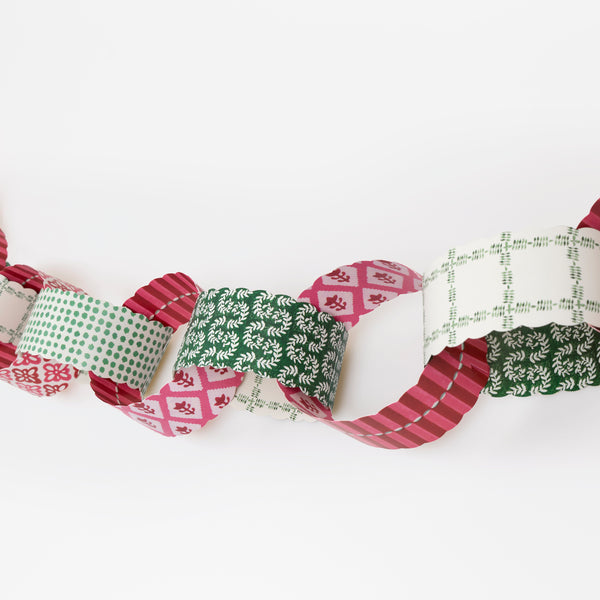 Our paper chain garland features Molly Mahon block prints designs in Christmas colours, perfect to add to your festive decorations. Image4