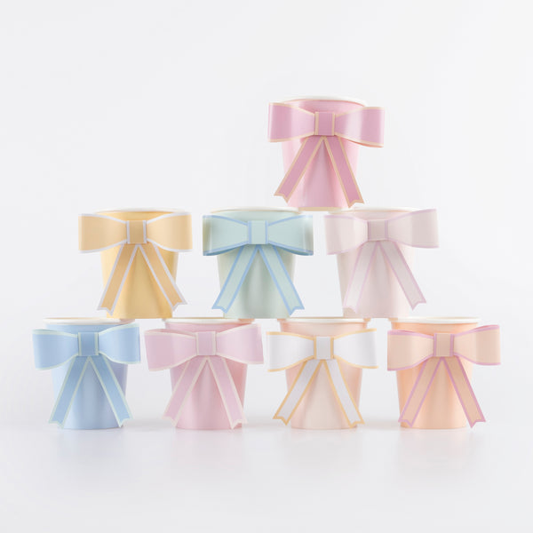 Our party cups, with bows, in pastel colours look amazing for baby showers, bridal showers or any springtime party.