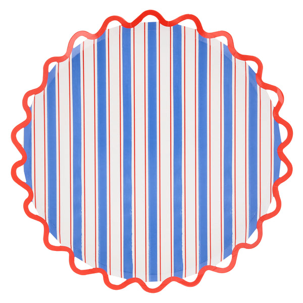 Our dinner plates, made from paper with a wavy edge, feature nautical stripes in red, white and blue, ideal for chic summery gatherings. Image5