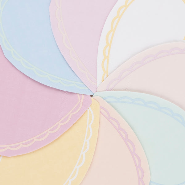 Our party napkins, heart-shaped and with 8 pastel colours, are perfect for a Valentines meal. Image3