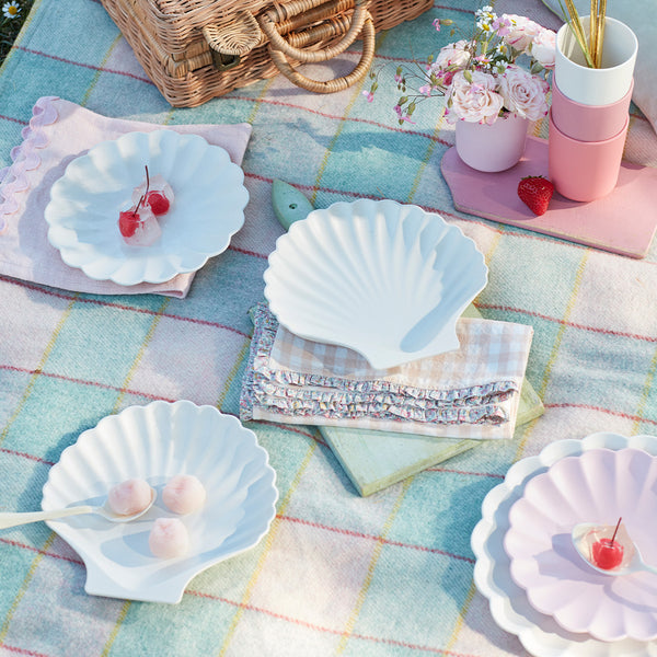 Our party napkins, with ric rac decoration, are perfect for party tableware. Image3