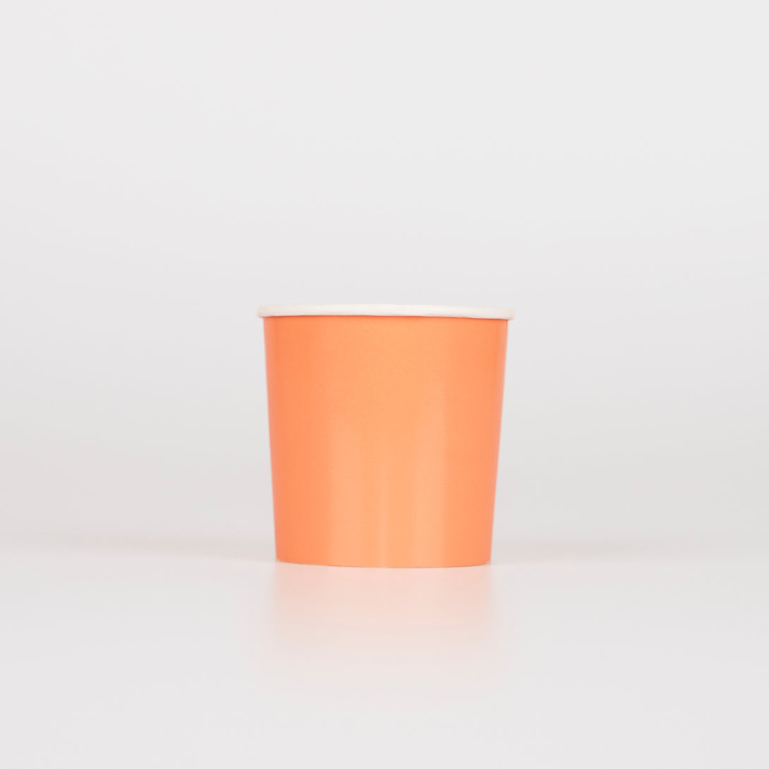 Our paper cups, in a bright orange colour, will look great at a safari party or tropical party.