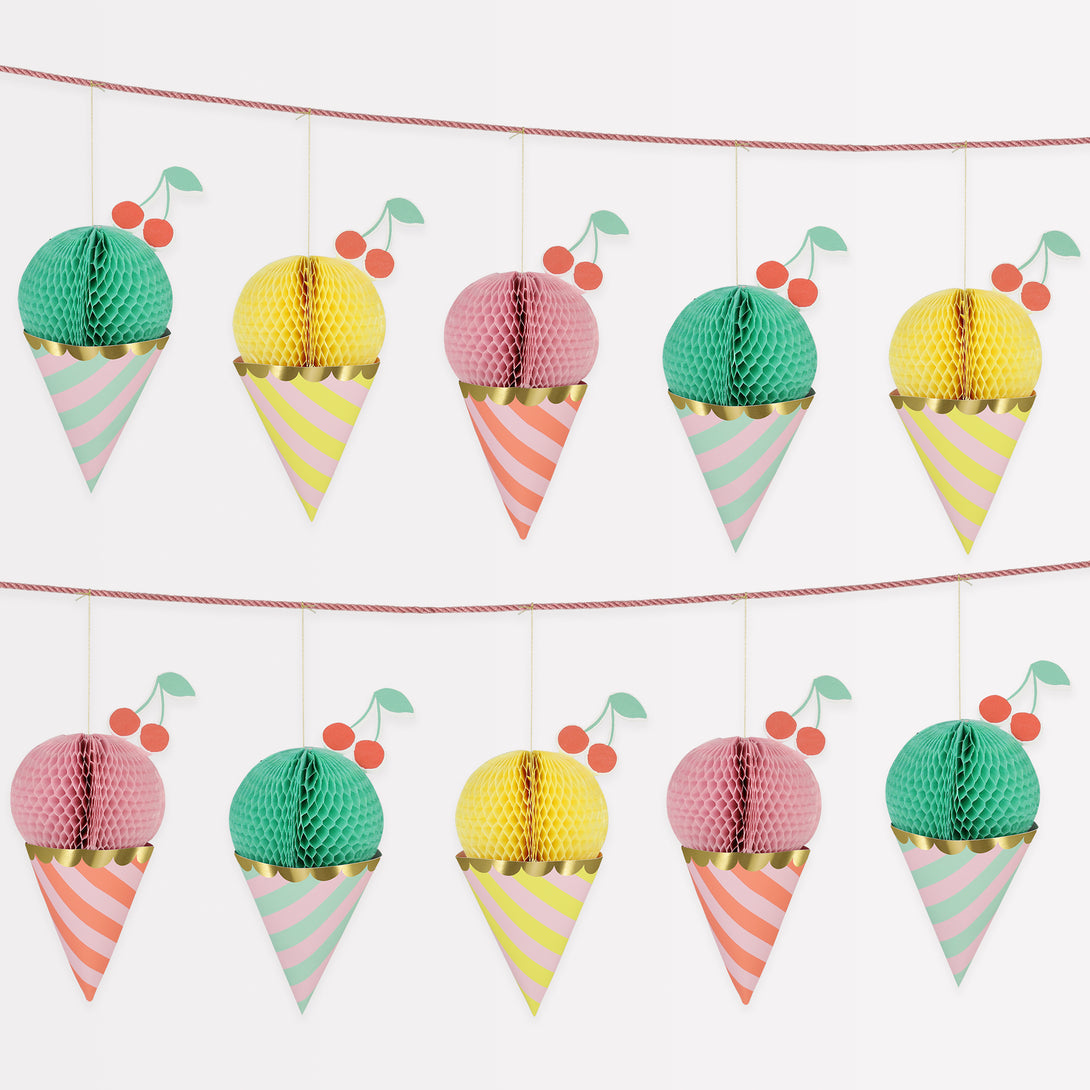 Our ice cream party set is ideal for celebrations with a summery vibe, includes tableware, ice cream tubs and spoons and a garland.  Image2