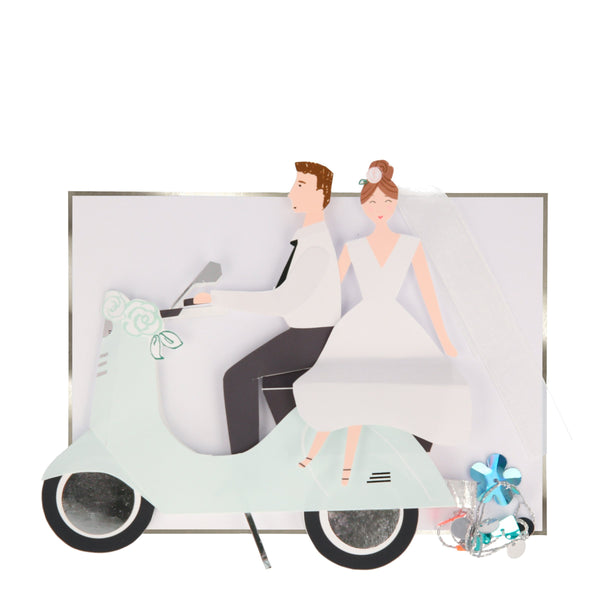 Give your best wishes to the happy couple with our 3D card with a congrulatory wedding card message. Image2