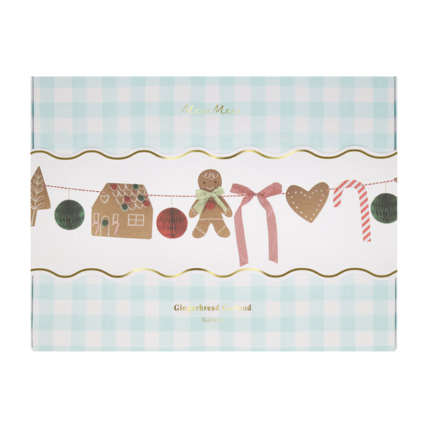 Our Christmas garland, featuring gingerbread and bows, is perfect for a mix of nostalgia and on-trend decoration. Image3