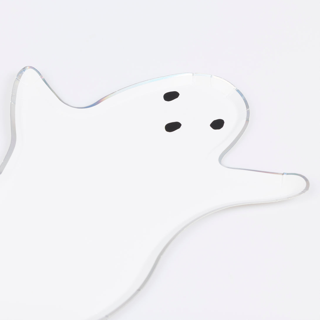 Make your Halloween party look special with our cool ghost plates with a shiny silver holographic foil border. Image3