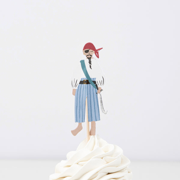 Create amazing pirate cupcakes with our cake toppers and cupcake cases. Image8