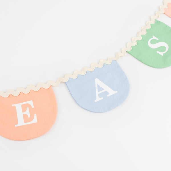 Add our fabric Easter garland to your Easter hanging decorations, the pastel colours look amazing on the wall or table. Image2