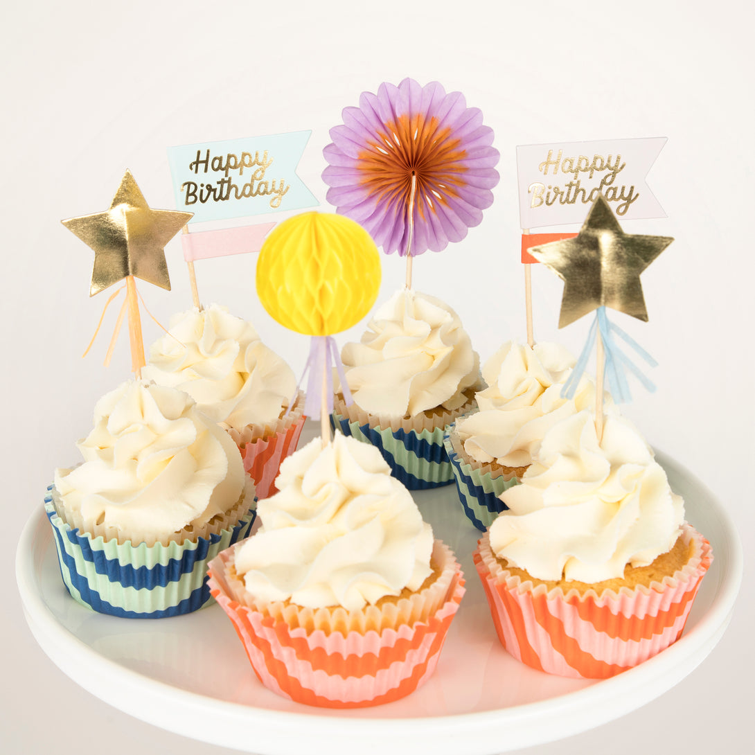 Our cupcake kit is perfect to create sweet birthday treats, and includes 24 cupcake toppers and 24 cupcake cases.