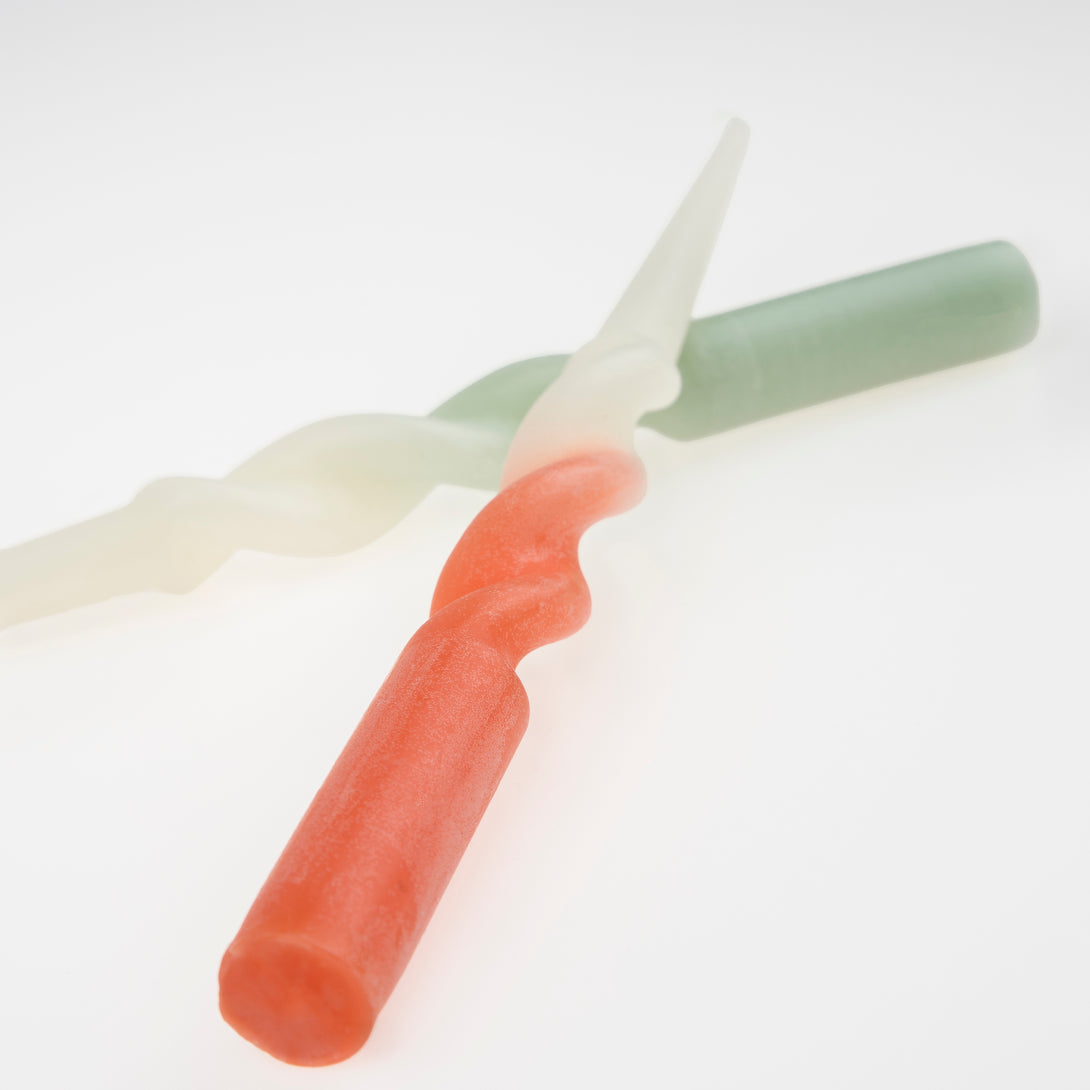 Our pastel candles, with a twisted shape, make great party decoration ideas. Image4