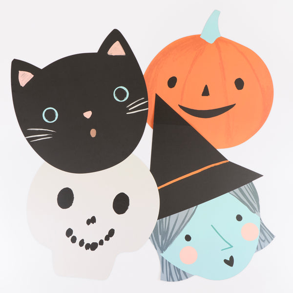 Our Halloween placemats are perfect to protect your table whilst adding a fun decorative look, featuring a witch, skull, black cat and pumpkin. Image1