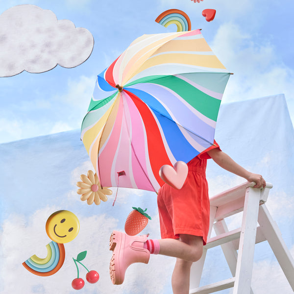 The Duckling is lightweight, durable and features a pinch-proof mechanism Image2