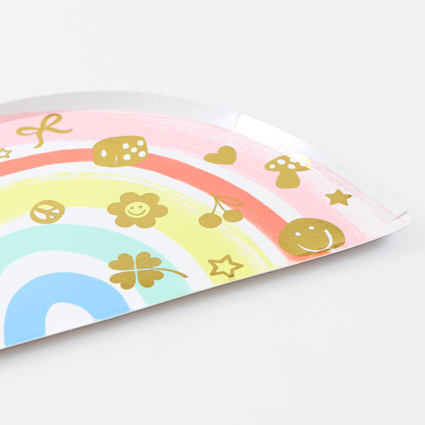Our paper side plates are made in the shape of a colourful rainbow with shiny gold foil charm designs, ideal for a rainbow or unicorn party. Image2