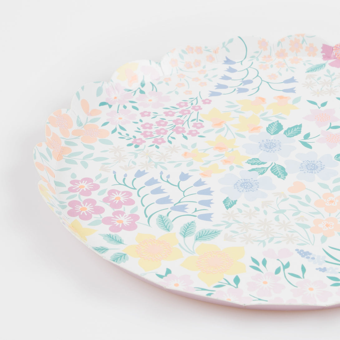 Our side plates are small paper plates with a pastel flower design, and will look so pretty on your party table.