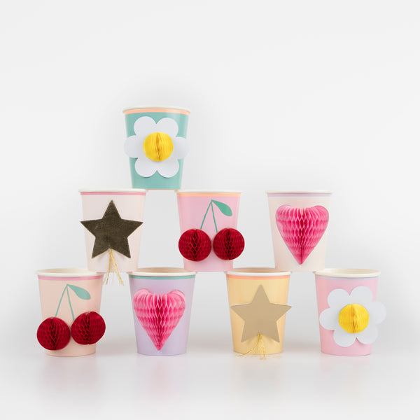 Our paper cups have fun designs with a 90s vibe, including flowers, hearts, cherries and stars.