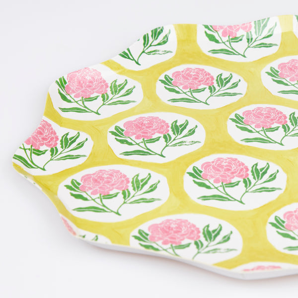 Our party plates, made with 450gsm high-quality paper, feature floral Molly Mahon patterns, perfect for garden parties or bridal showers. Image3