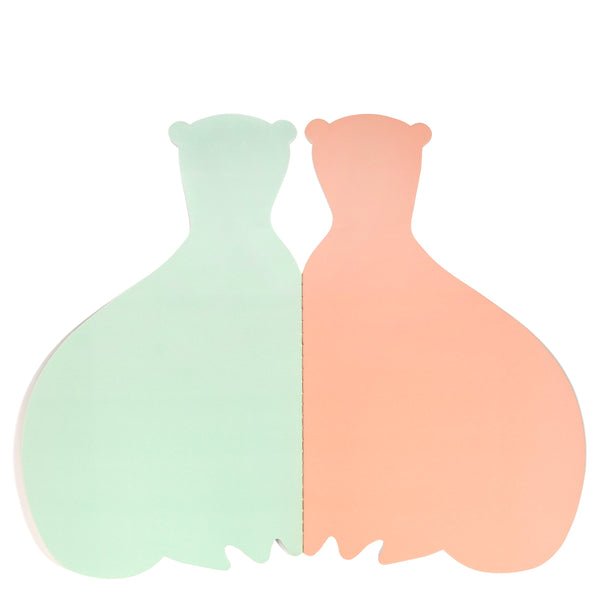 Our cheetah art book contains stickers and sketch pages, ideal to pop into safari party bags. Image6