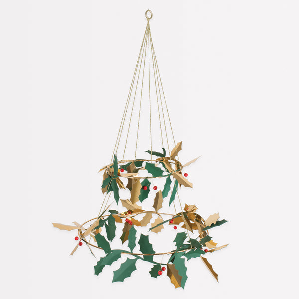 Our holly chandelier, made with metal, wood and paper, makes a beautiful hanging Christmas decoration. Image3