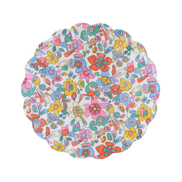 Our Liberty reusable plates are made from melamine with six Liberty floral print designs, perfect for garden parties, afternoon tea or picnics. Image3