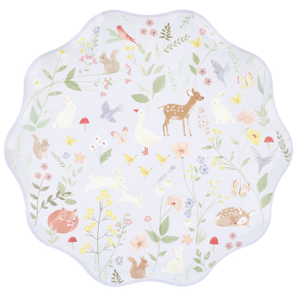 Our paper dinner plates feature beautiful designs of baby animals and flowers on soft colours, perfect for first birthdays and baby showers. Image6