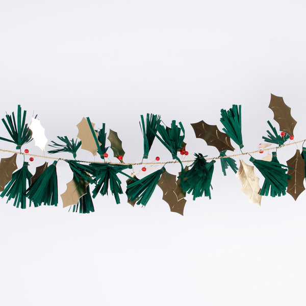 Our festive garland includes holly, berries and pine needles crafted from paper and wooden beads for a special Christmas foliage look. Image4