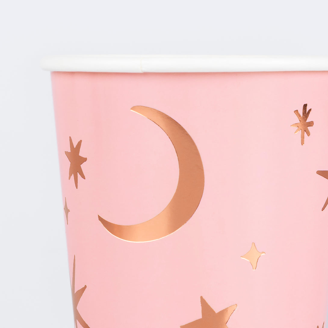 Our Halloween cups are perfect for adding a soft, stylish look to your party as they are made with pink paper with shiny rose gold foi. Image3