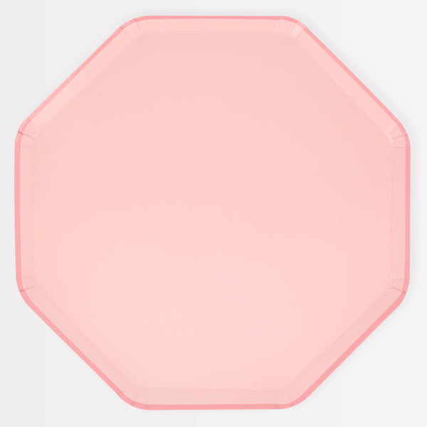 Our paper plates, in a dusky pink colour, are octagonal plates perfect for a dinner party.