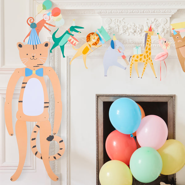 Add fun to a safari party or any celebration with our giant animal decorations, with moveable limbs. Image2