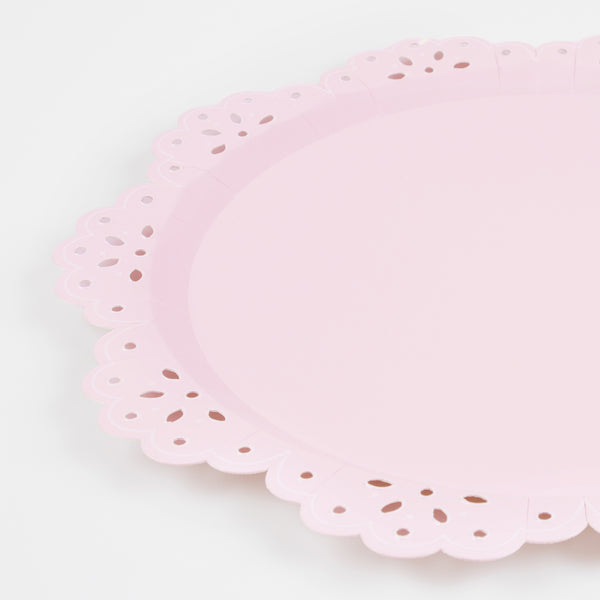 Our pretty party plates with a lace design are the perfect baby shower plates or bridal shower plates. Image4