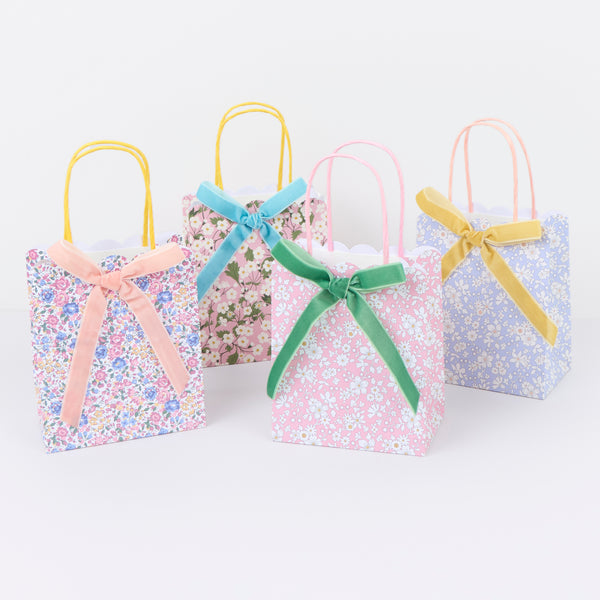 Our party favour bags are designed with floral Liberty print designs, velvet bows and twisted paper handles, ideal to impress party guests. Image3