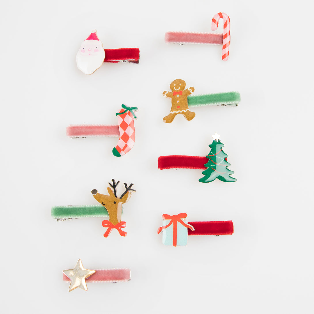 Make your Christmas hairstyles look amazing with our special hair clips featuring Christmas icons, made in enamel, with velvet ribbons.