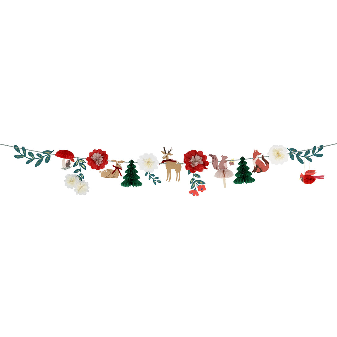 Our Christmas paper garland has traditional colours of red and green, with woodlands animals, trees and flowers for a charming effect.