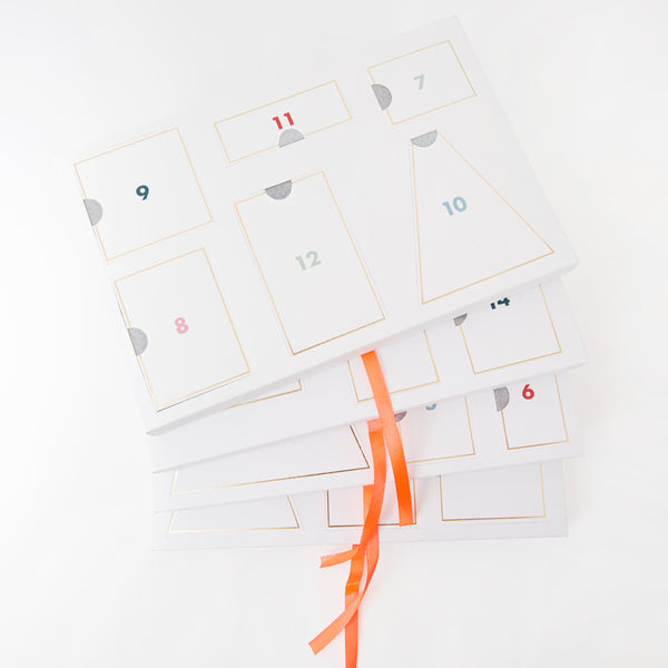 Build a Christmas village scene with our wooden advent calendar, to create a beautiful wooden Christmas decoration. Image5