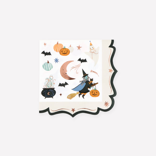 Unsere 3-lagigen Halloween-Papierservietten sind mit lustigen Figuren, glänzenden Kupferfoliendetails und einem verschnörkelten Rand versehen und sorgen für einen spielerisch eleganten Look. Bild1