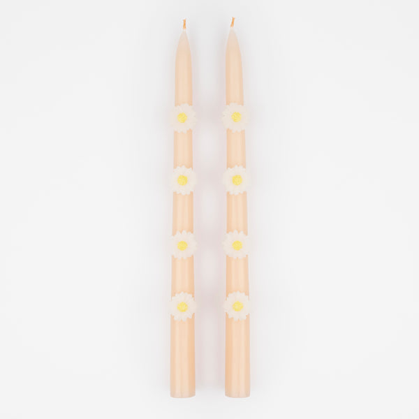 Make your springtime party look amazing with our tall pink candles, decorated with wax daisies, and with pink wicks. Image3