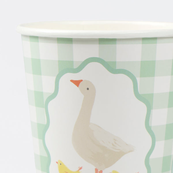 Our party cups feature adorable animals and classic gingham print designs, ideal as first birthday party cups or for baby showers. Image3