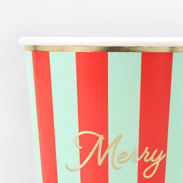 Our striped Christmas party set includes no-snap crackers, plates, napkins, cups and 3 elegant Christmas decorations. Image12