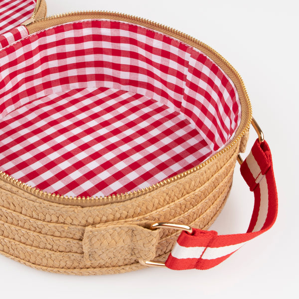 Our bear bag is crafted from sturdy paper with a fun gingham lining, perfect to wear to parties or for picnics. Image6
