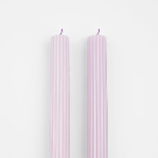 Our tall candles, in a lilac colour, are perfect for any party with a purple theme. Image3