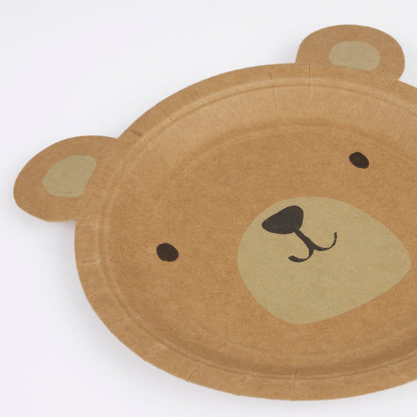 Our bear plates, made with stonekraft paper, are adorable and will look great at a woodland-themed party, camping party or picnic. Image3