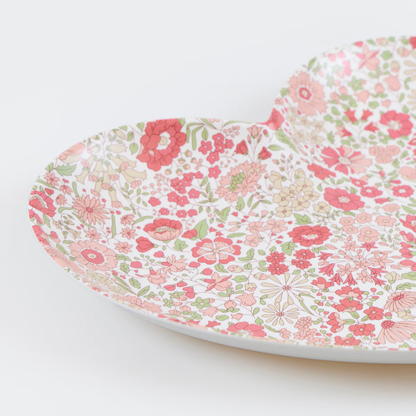 Use our reusable plates, in heart-shaped designs with Liberty designs, to add to your Valentine's Day decor. Image3