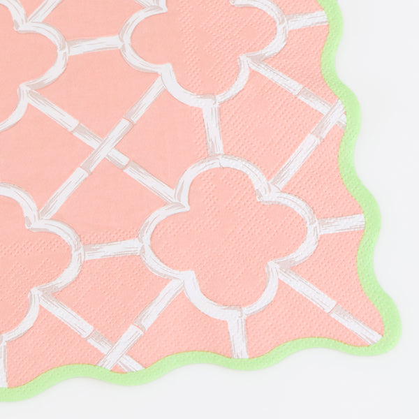 Our large napkins, made from 3-ply paper, come in four bright colours with a sensational bamboo design, perfect for birthdays and picnics. Image3