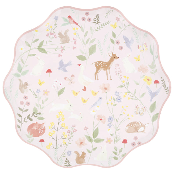 Our paper dinner plates feature beautiful designs of baby animals and flowers on soft colours, perfect for first birthdays and baby showers. Image5