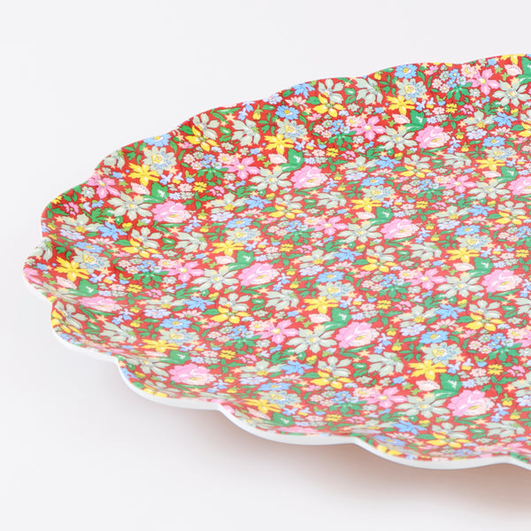 Our melamine platter, in an elegant oval shape, feature a beautiful Liberty Julia Star print design in rich, warm colours. Image3